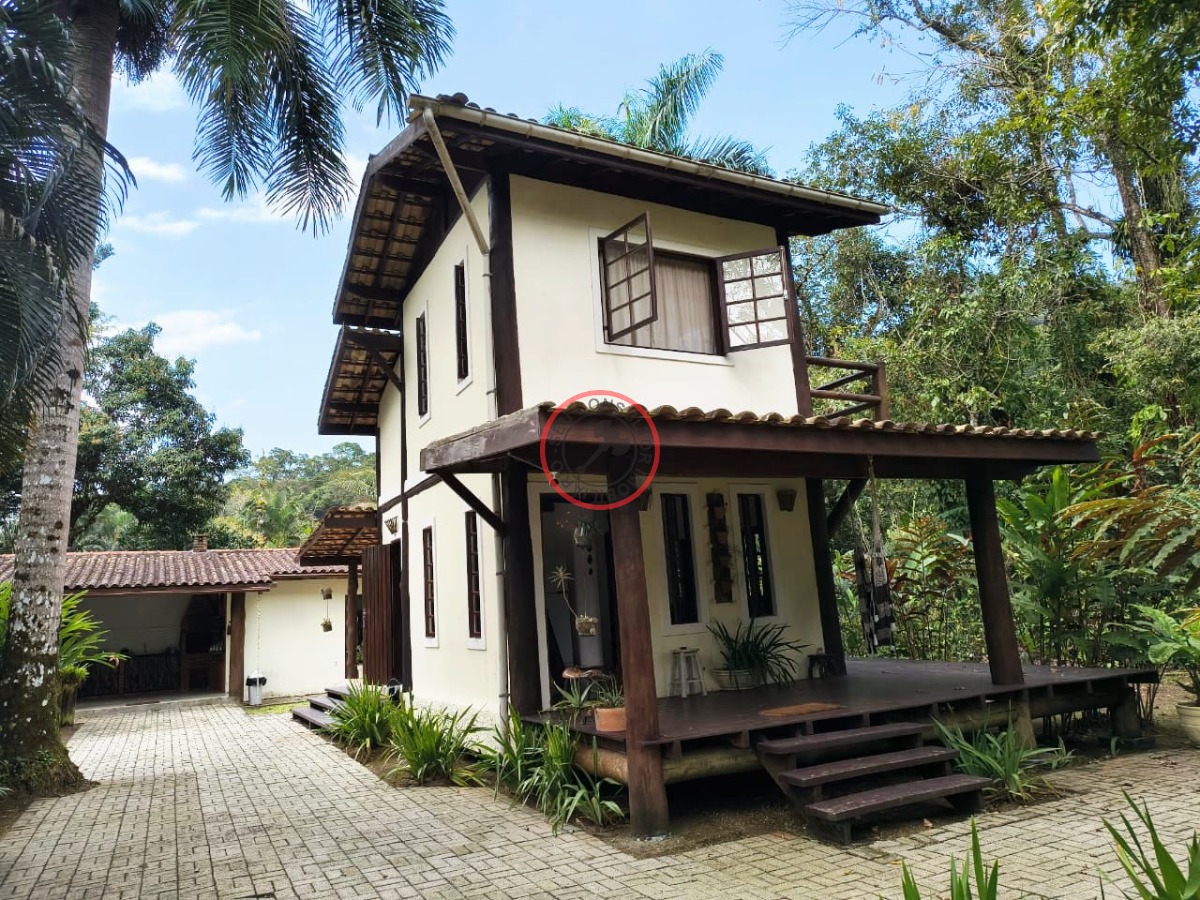 Casa, 3 quartos, 295 m² - Foto 1
