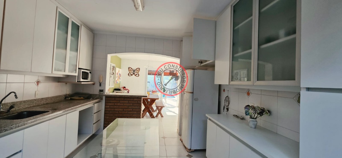Casa, 4 quartos, 241 m² - Foto 20