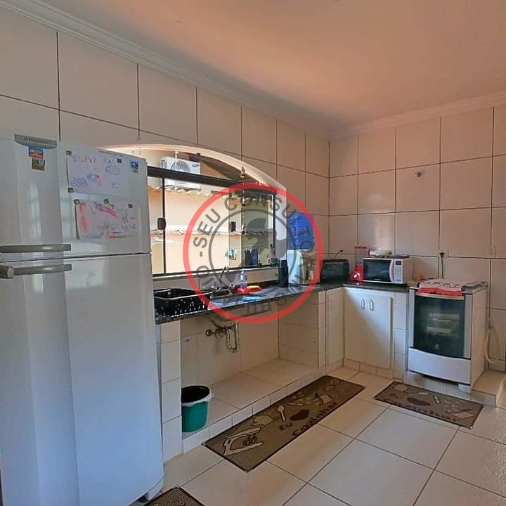 Casa com escritura definitiva, com 6 dormitórios, piscina e 