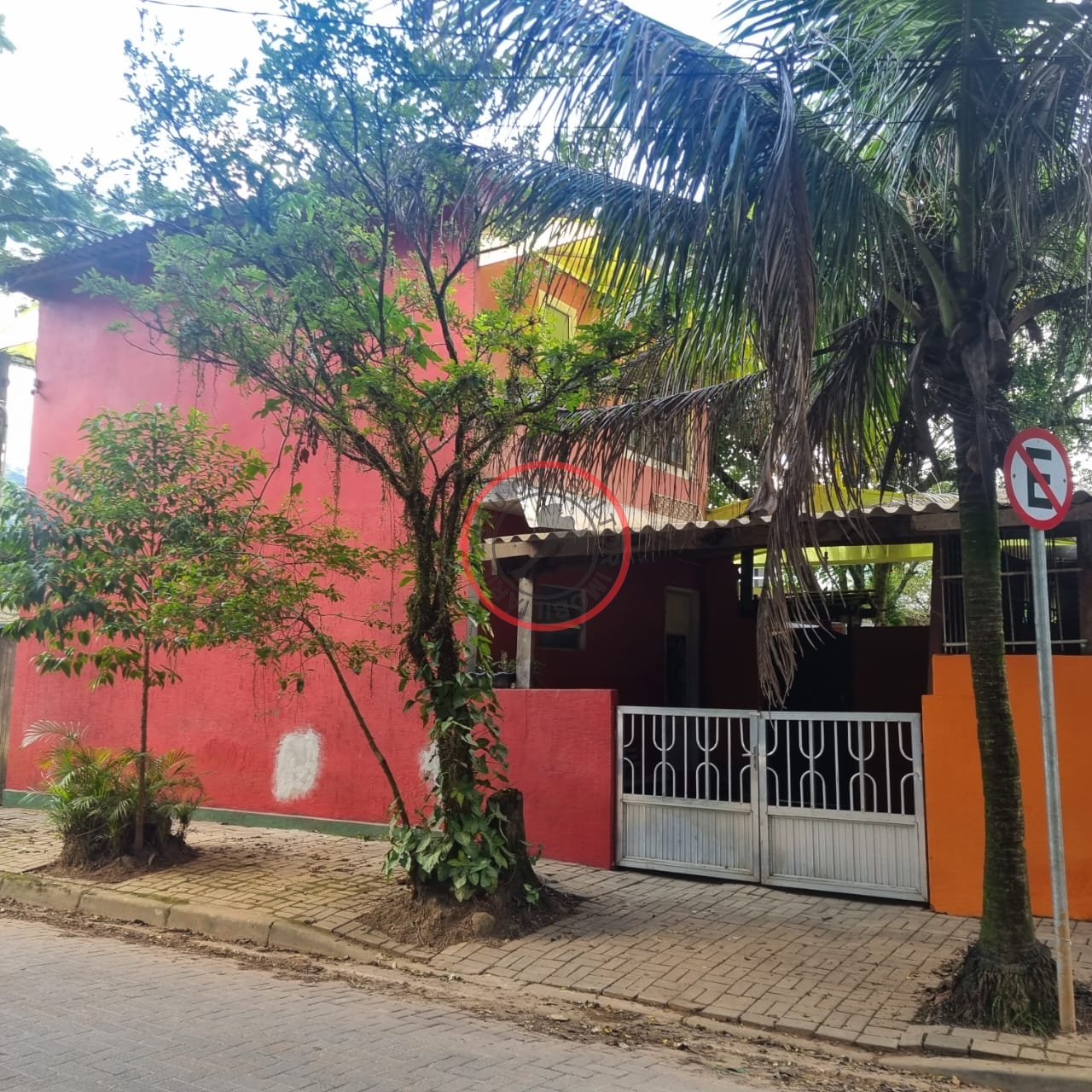 Terreno de 625 metros,com 6 imoveis comercial e residencial 