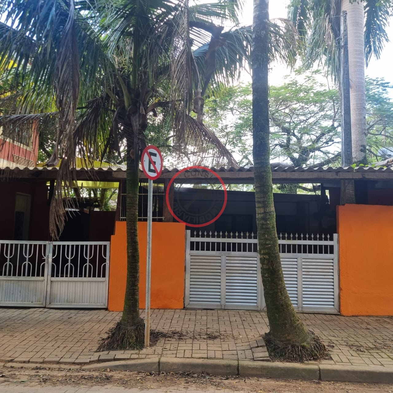 Terreno de 625 metros,com 6 imoveis comercial e residencial 