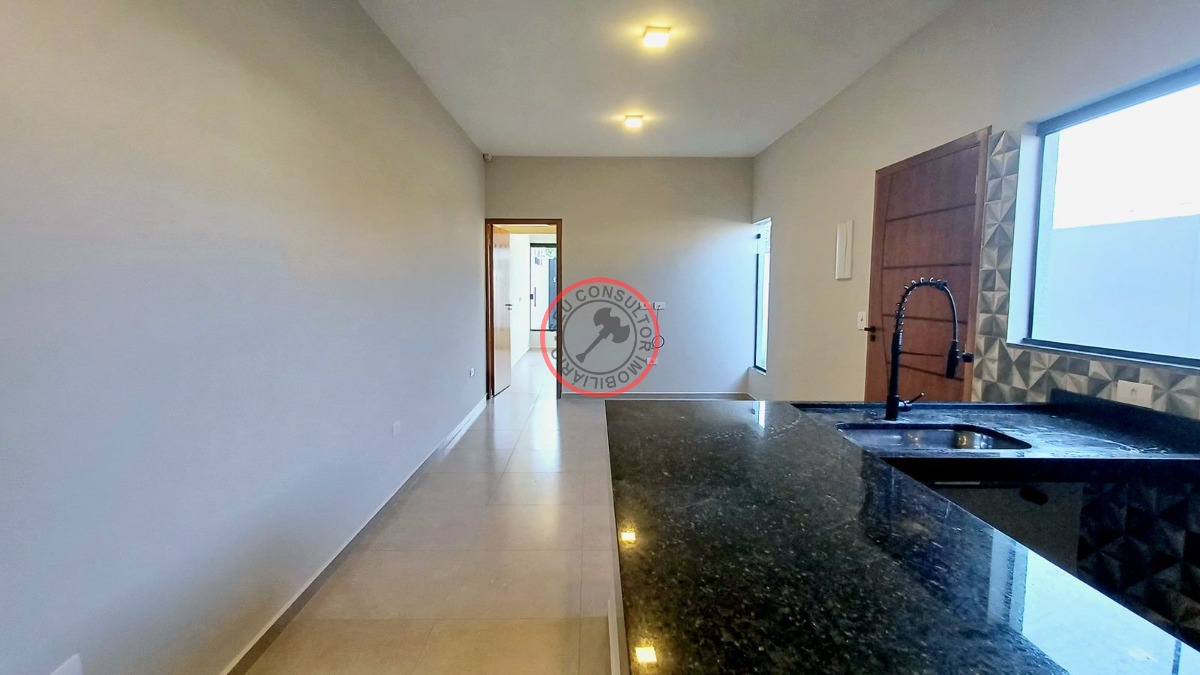Casa recem cosntruída a venda com 2 dormitórios, sendo uma s