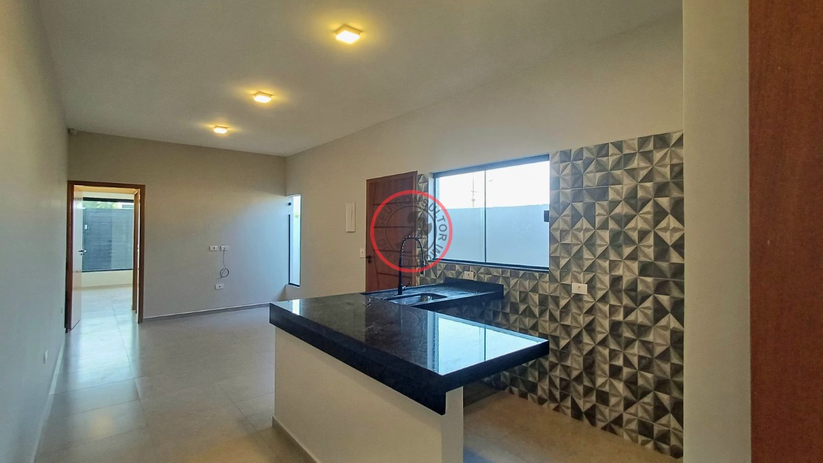 Casa recem cosntruída a venda com 2 dormitórios, sendo uma s