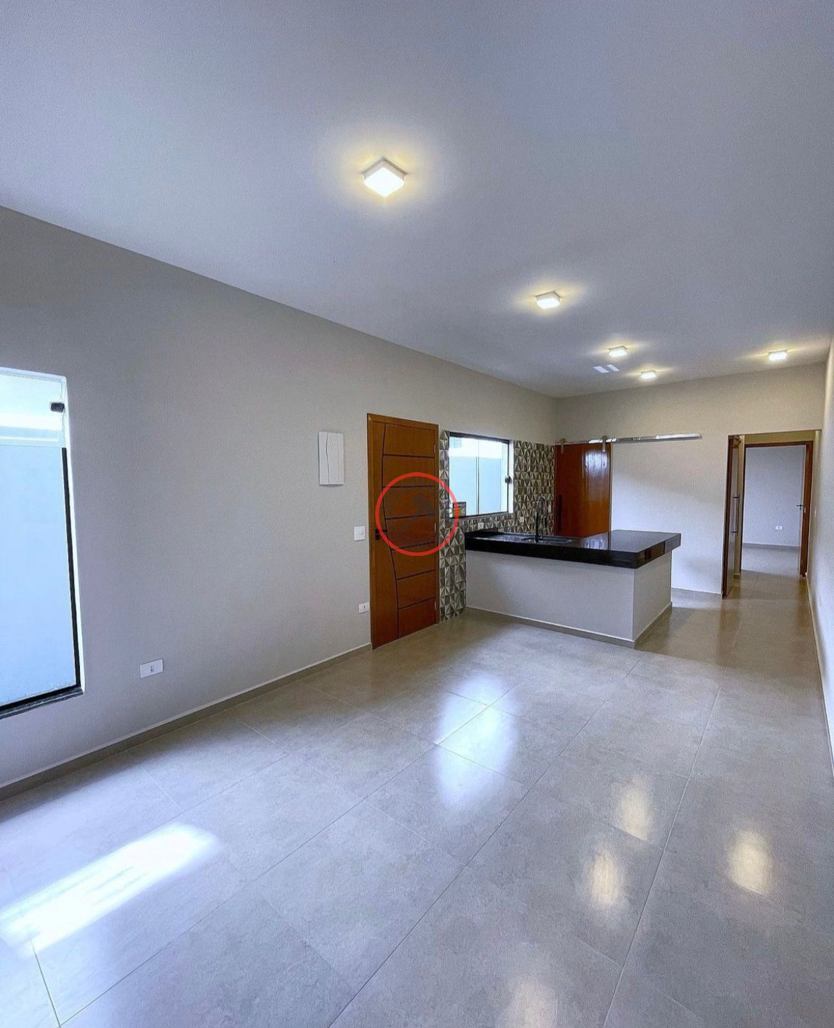 Casa recem cosntruída a venda com 2 dormitórios, sendo uma s