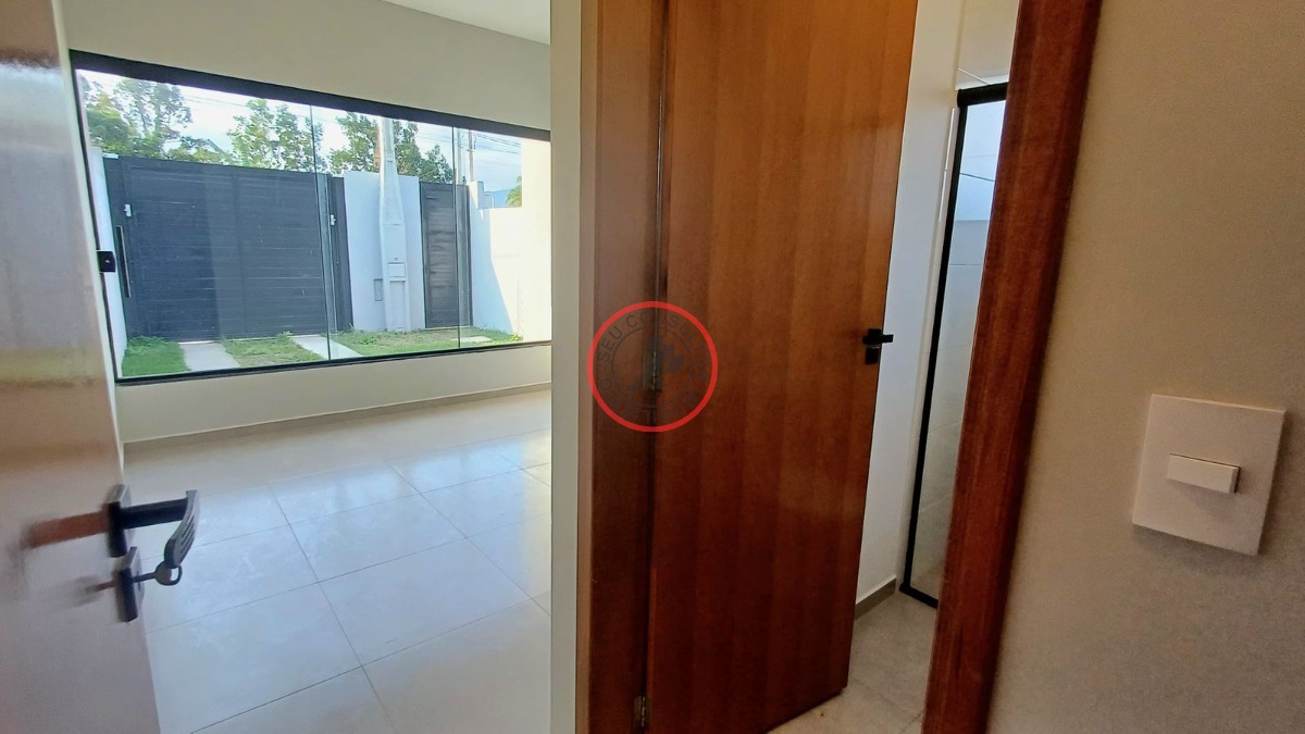 Casa recem cosntruída a venda com 2 dormitórios, sendo uma s