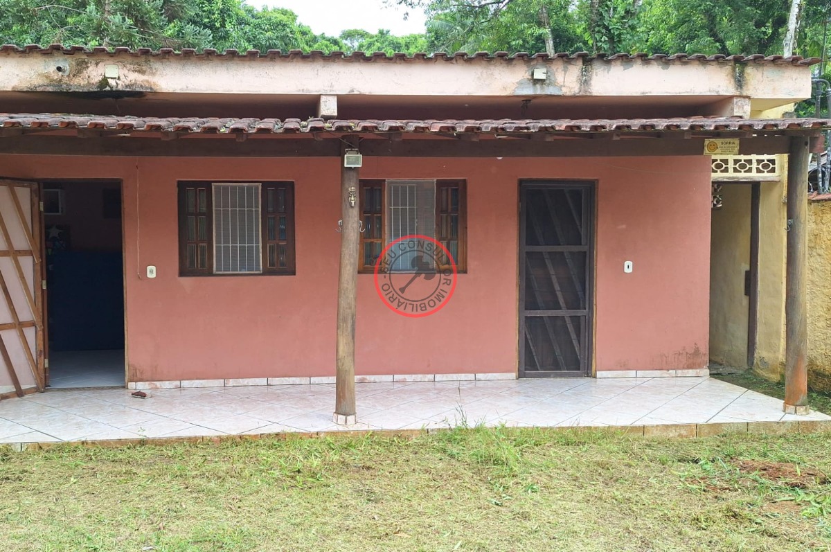 Casa com 4 dormitórios, sendo 1 suíte em camburi no sertaõ do cacau